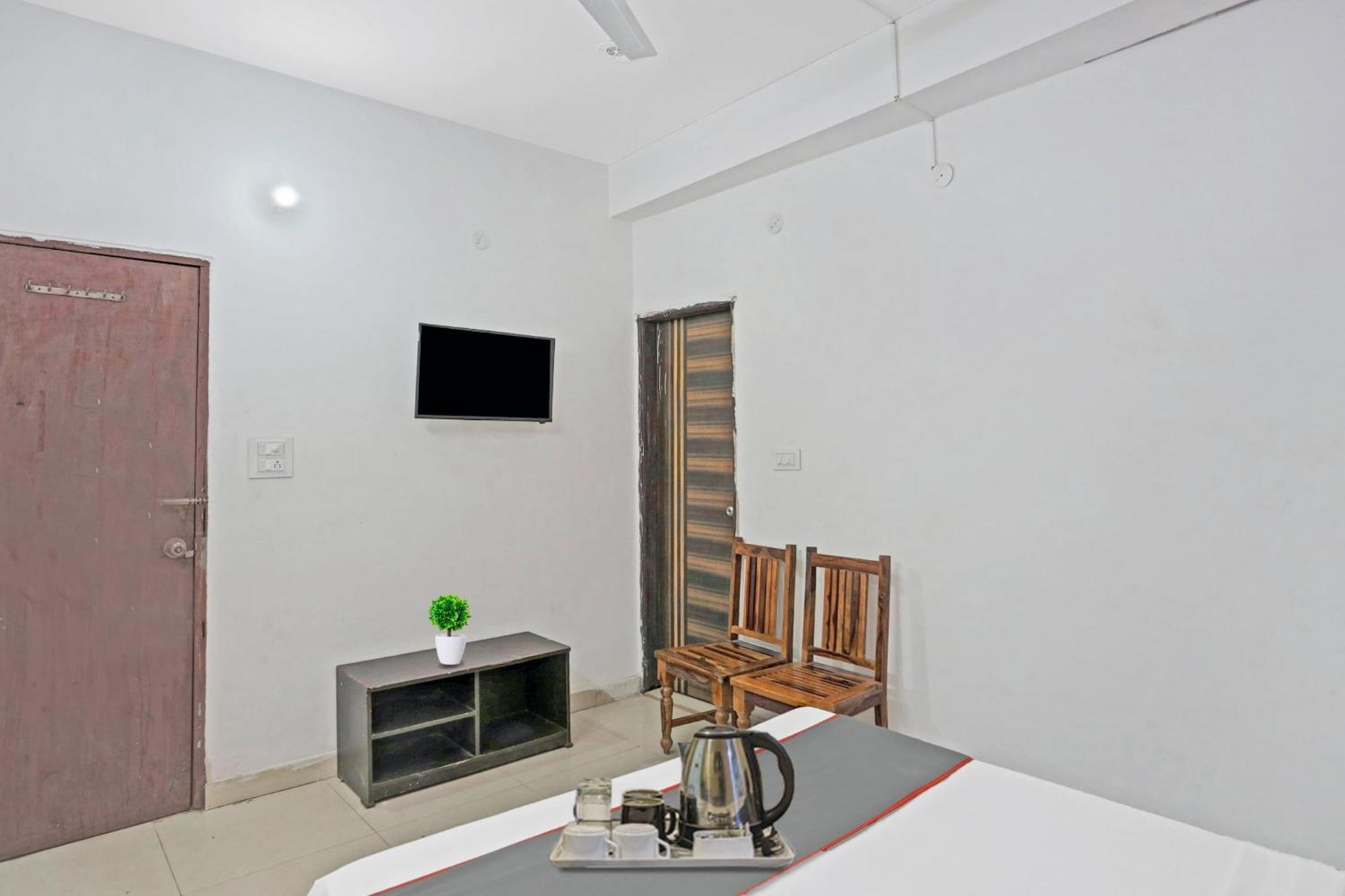 Hotel O Imperial Residency Near Dashrath Puri Metro Station New Delhi Exteriör bild